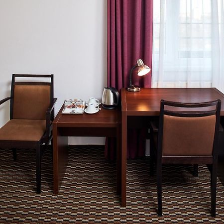 Hotel Rottal Otrokovice Eksteriør billede