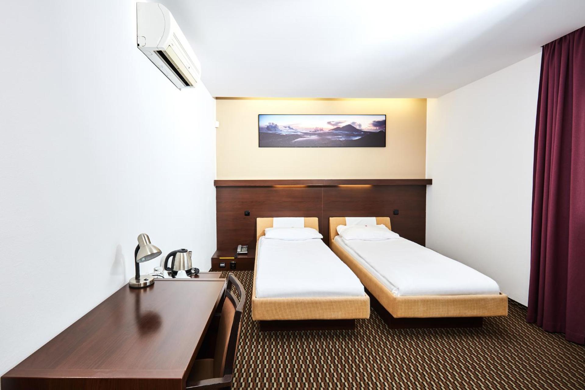 Hotel Rottal Otrokovice Eksteriør billede